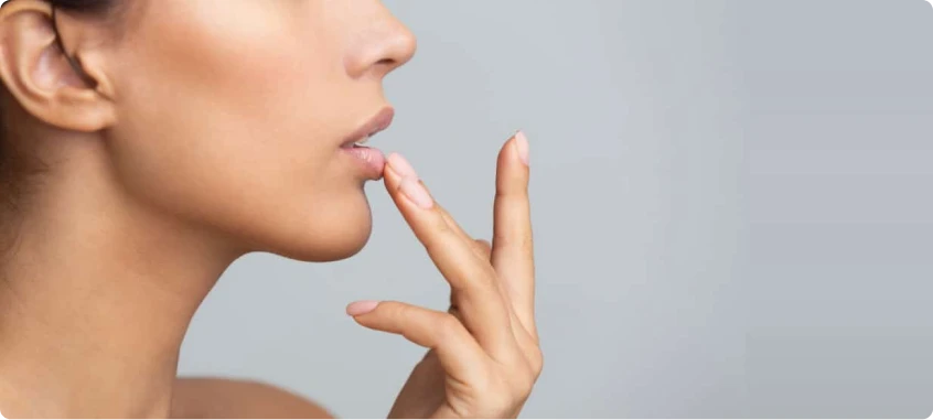 Preenchimento labial proporciona mais volume, destaque do contorno e hidratação.